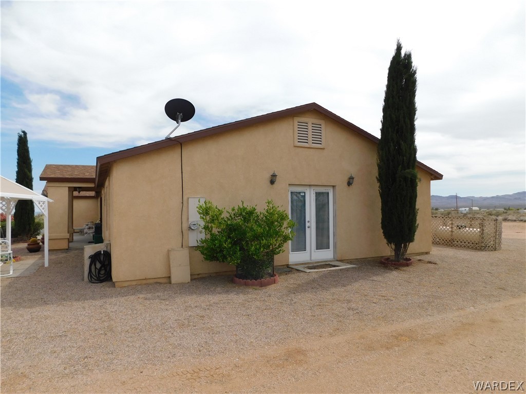 4421 North Laguna Road Golden Valley, AZ 86413 - Photo 12 of 64