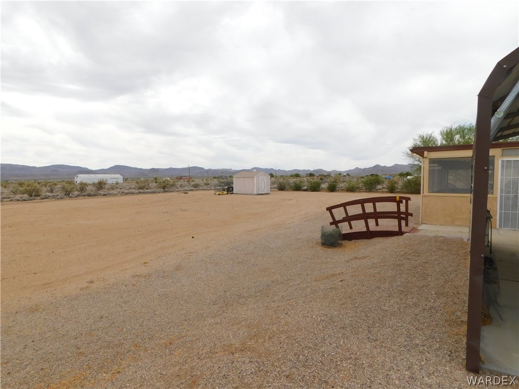 4421 North Laguna Road Golden Valley, AZ 86413 - Photo 17 of 64