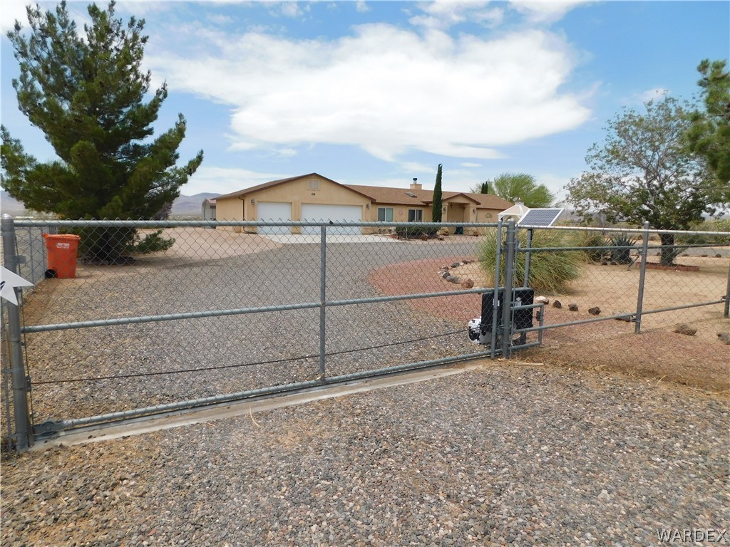 4421 North Laguna Road Golden Valley, AZ 86413 - Photo 4 of 64