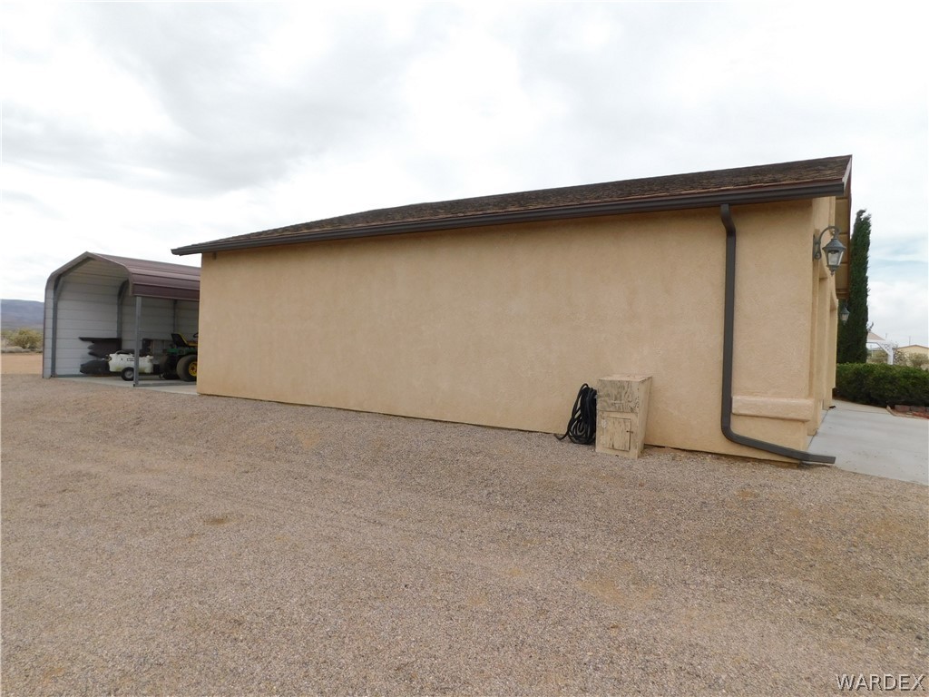 4421 North Laguna Road Golden Valley, AZ 86413 - Photo 10 of 64