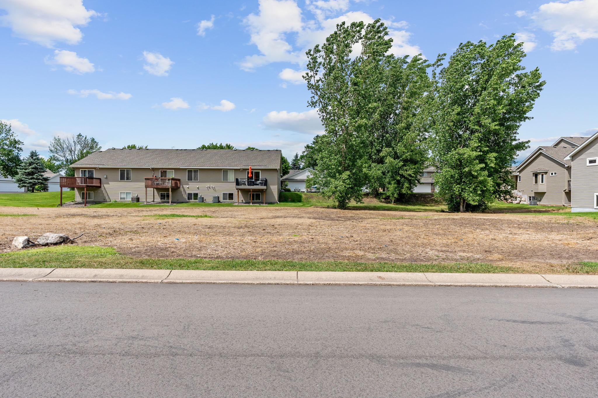 7635 Red Fox Terrace Greenfield, MN 55373 - Photo 8 of 22