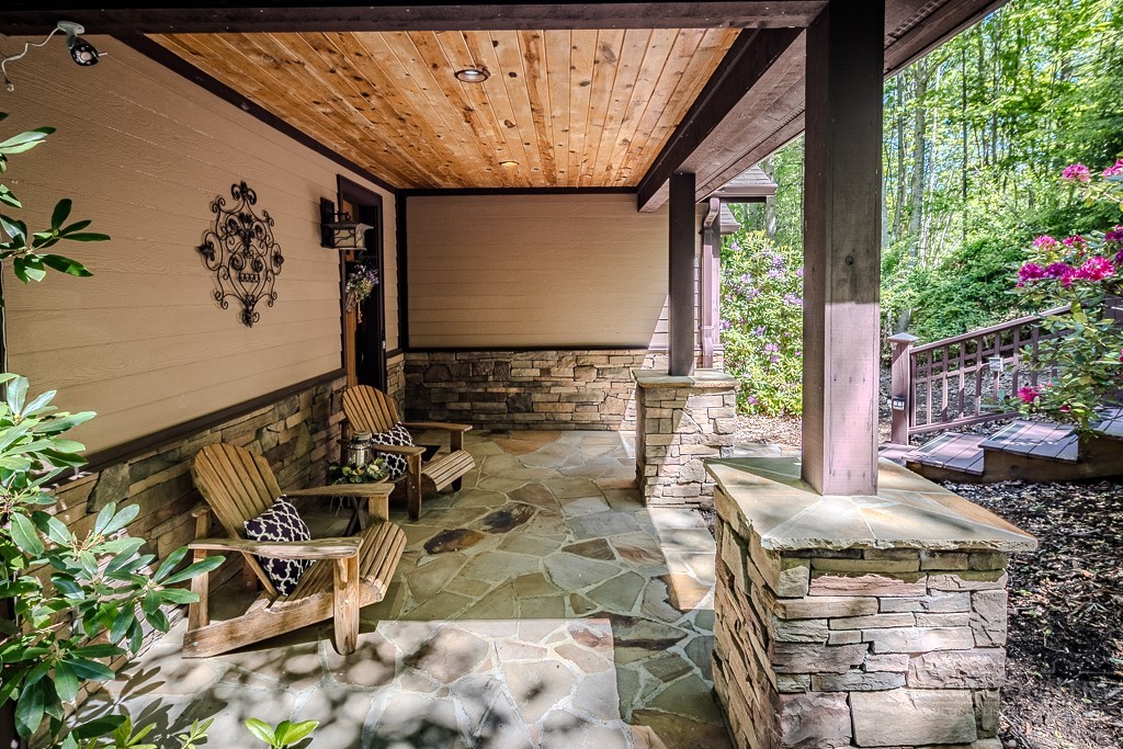 485 Woodlake Loop Road Elk Park, NC 28622 - Photo 2 of 44 a view of an outdoor space