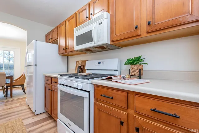 $295,000 | 2081 West Arbor Ridge Way, Bloomington, IN 47403