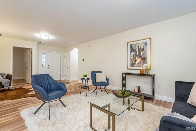 $295,000 | 2081 West Arbor Ridge Way, Bloomington, IN 47403