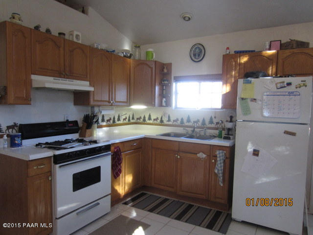 225 Fox Road Chino Valley, AZ 86323 - Photo 5 of 15 Kitchen
