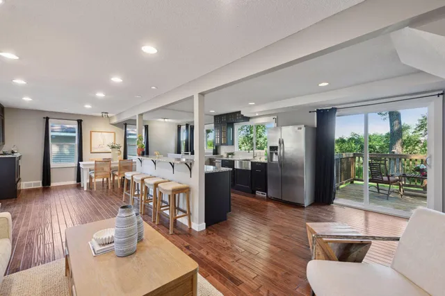 $795,000 | 5446 Bartlett Boulevard, Mound, MN 55364