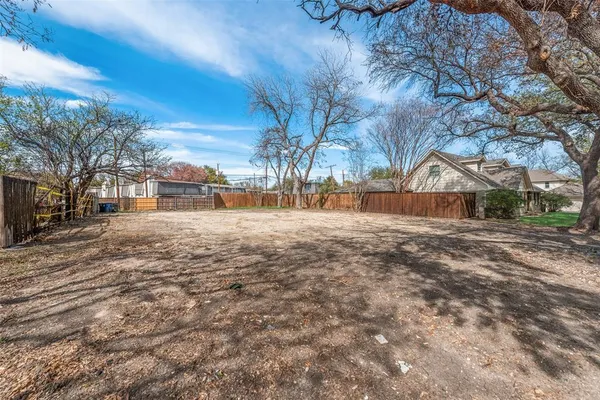 $349,000 | 13969 Far Hills Lane, Dallas, TX 75240