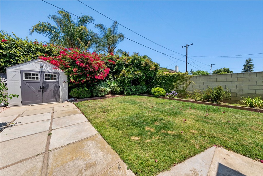 2053 Middlebrook Road Torrance, CA 90501 - Photo 41 of 45 a view of a backyard