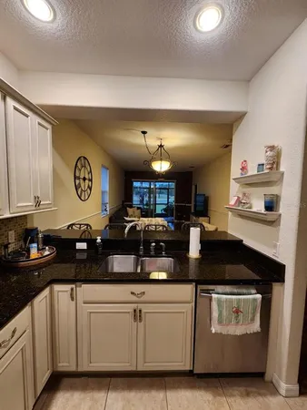 $2,400 | 9027 Stone Harbour Loop, Bradenton, FL 34212