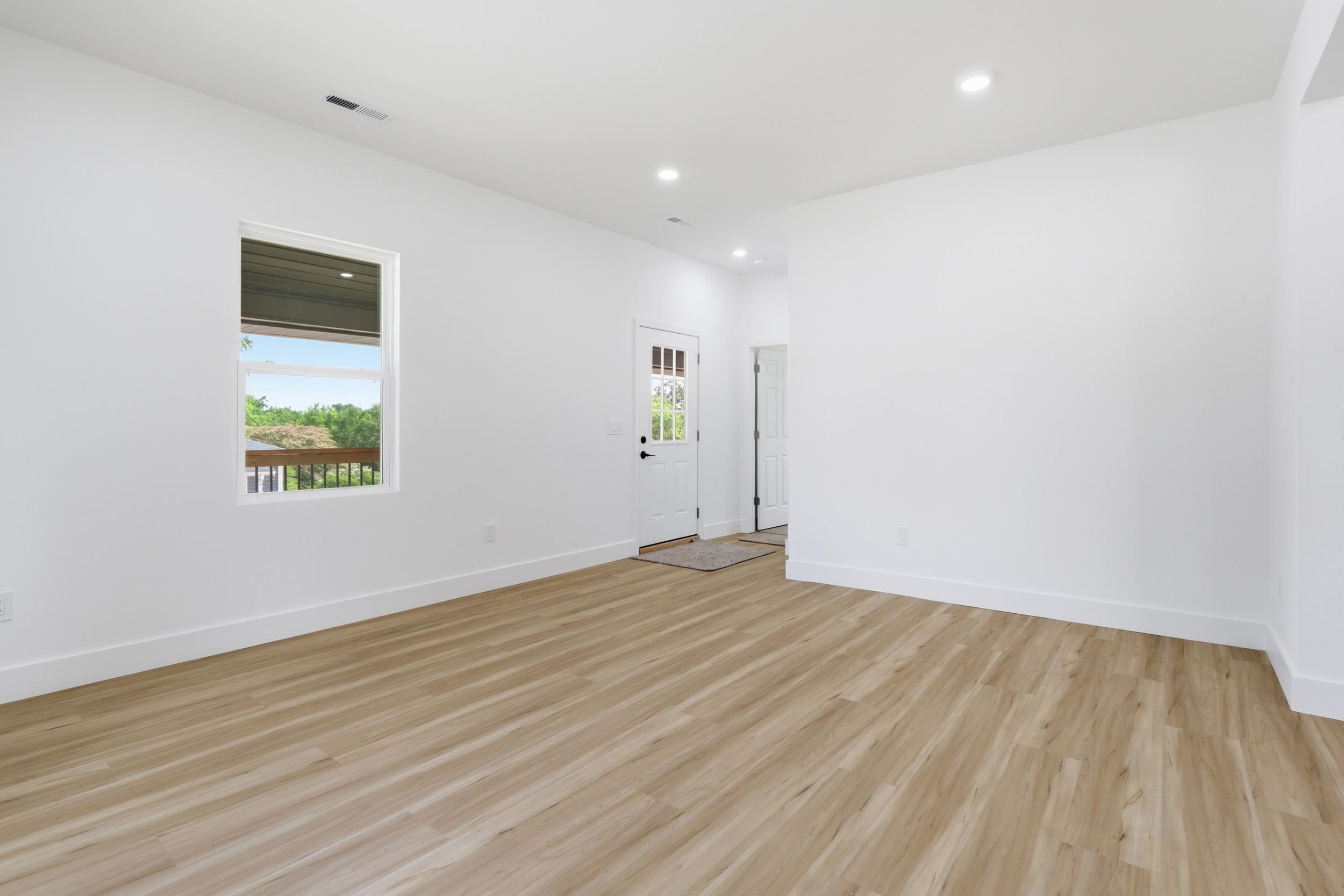 706 Gray Street Woodruff, SC 29388 - Photo 7 of 32