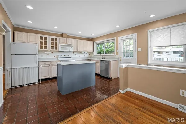 $349,900 | 1228 Capri Drive, Crestwood, MO 63126