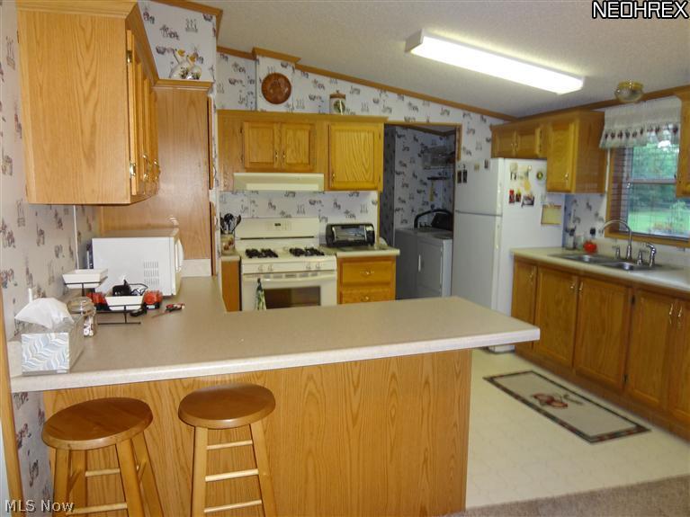 583 Prentice Road Northwest Warren, OH 44481 - Photo 10 of 17