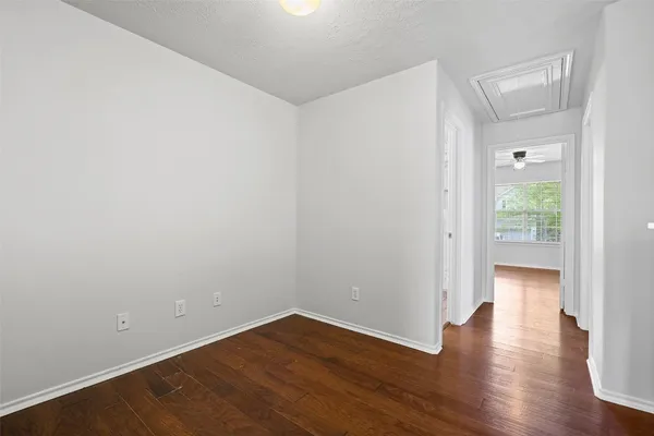 $1,850 | 235 West Stedhill Loop, The Woodlands, TX 77384