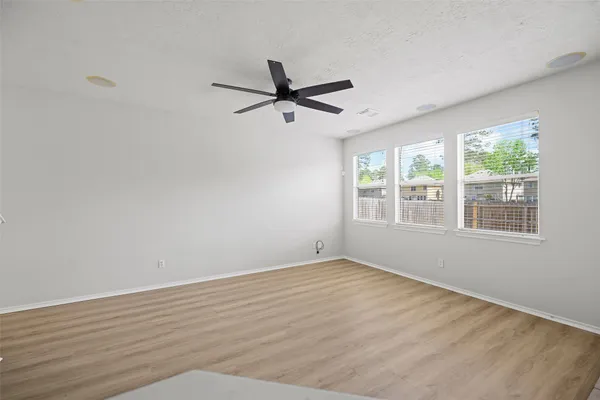 $1,850 | 235 West Stedhill Loop, The Woodlands, TX 77384