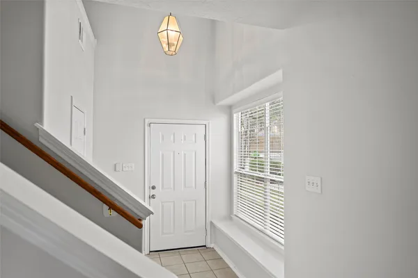 $1,850 | 235 West Stedhill Loop, The Woodlands, TX 77384