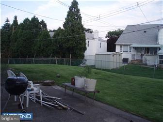 9815 Bridle Road Philadelphia, PA 19115 - Photo 2 of 12 Exterior Back