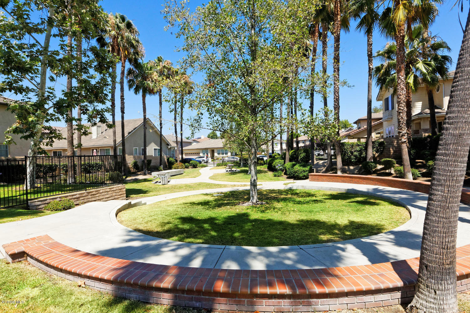 1518 Windmill Way Simi Valley, CA 93065 - Photo 34 of 35 1518 Windmill Way Simi Valley-large-038-
