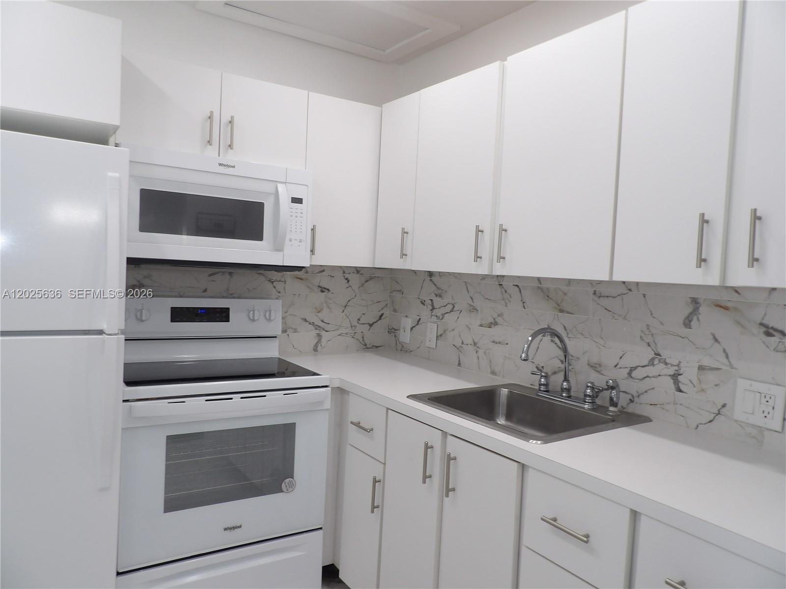 77 Preston Way, Unit 77 Boca Raton, FL 33434 - Photo 11 of 32 Photo 11