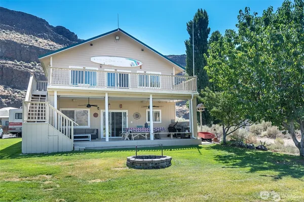 $799,977 | 312 River Drive, Quincy, WA 98848