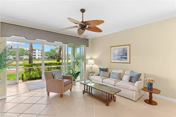 $415,000 | 3980 Bishopwood Court East, Unit 4106, Naples, FL 34114