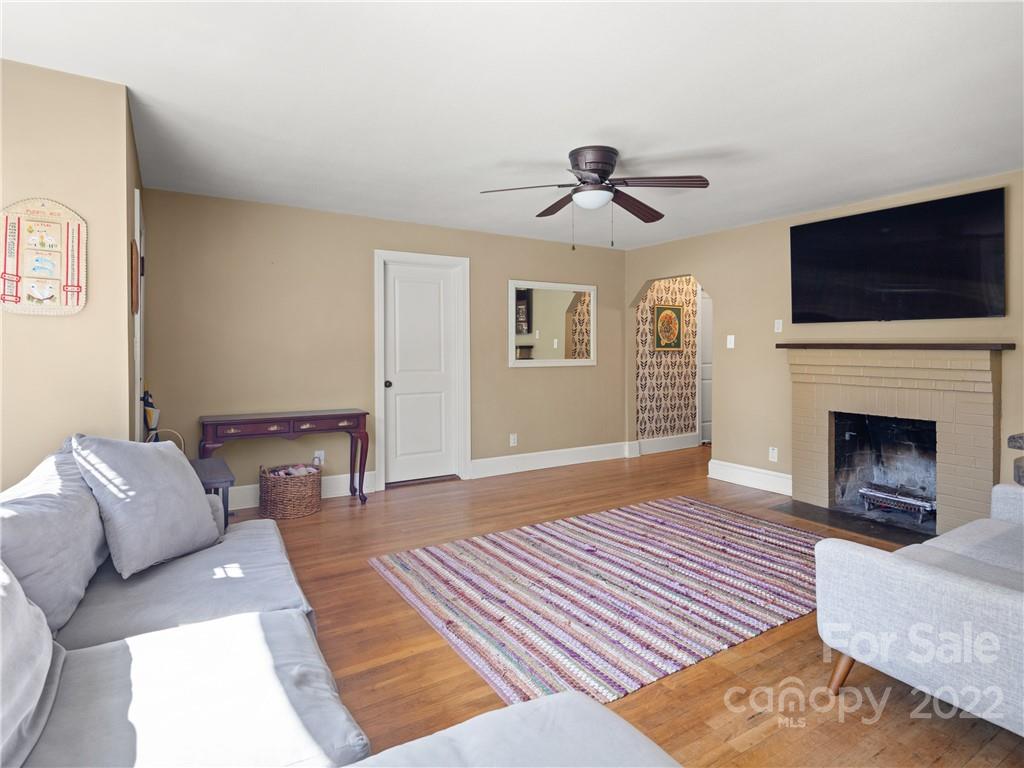 44 Overlook Road Asheville, NC 28803 - Photo 5 of 18 Gallery Image 5