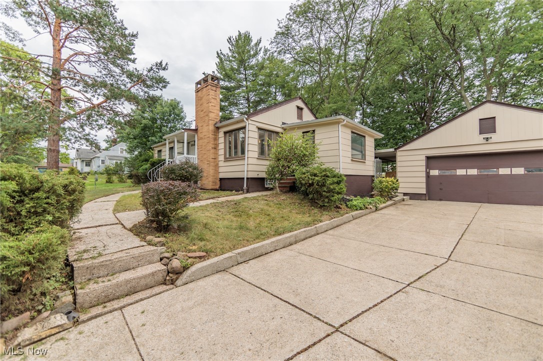 6114 Crossview Road Independence, OH 44131 - Photo 2 of 43
