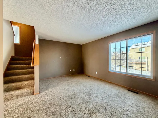 $220,000 | 4963 Emmit Drive North, Unit 1, Hugo, MN 55038