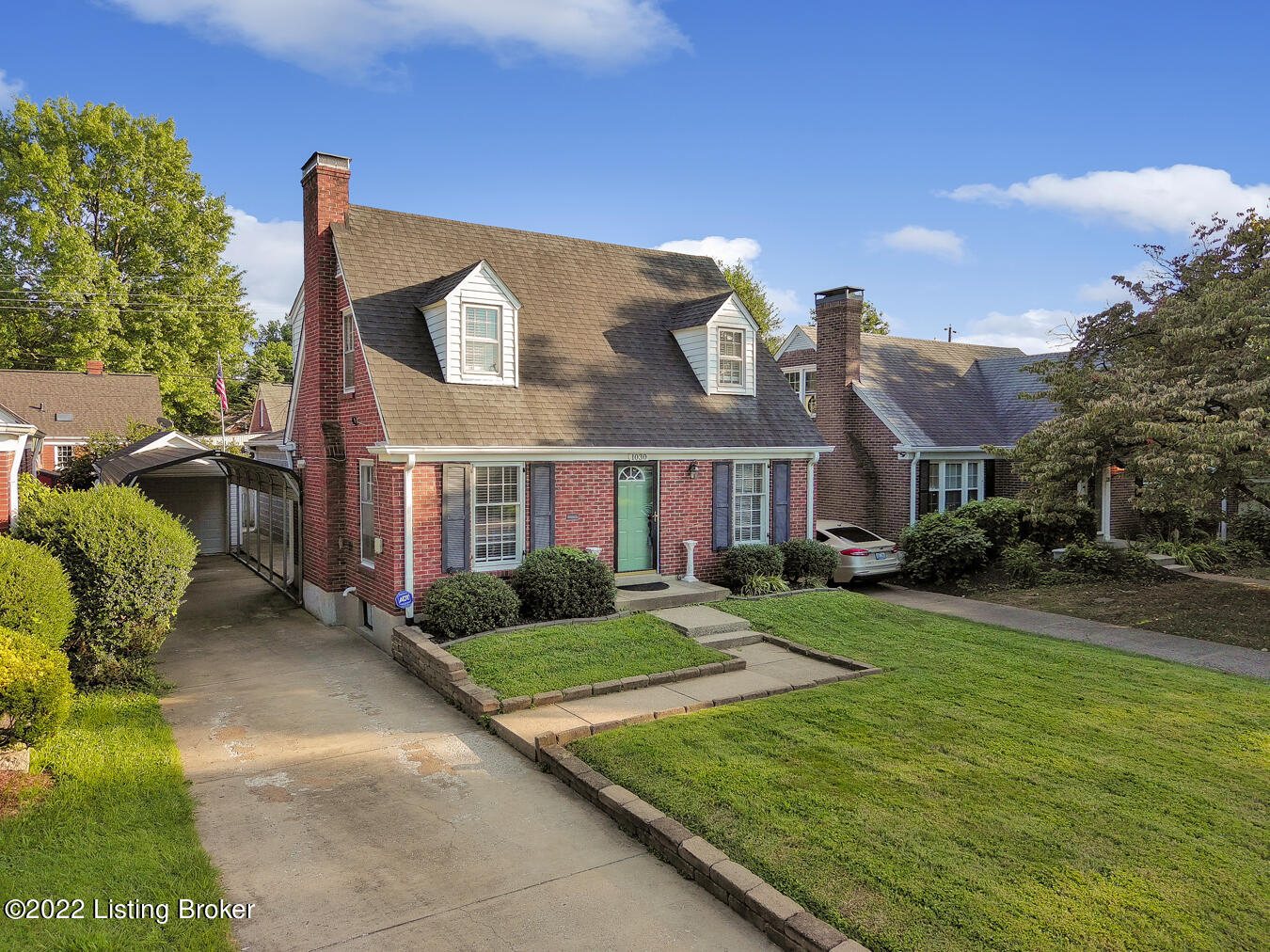 1030 Greenleaf Road Louisville, KY 40213 - Photo 2 of 37 2
