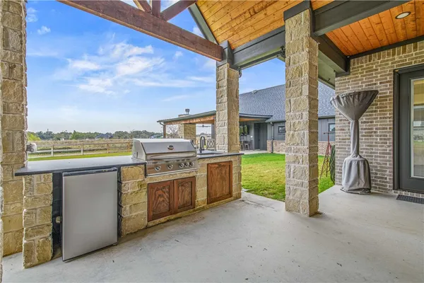 $895,000 | 7532 Mary's Way, Bryan, TX 77808