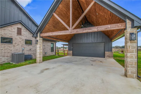 $895,000 | 7532 Mary's Way, Bryan, TX 77808