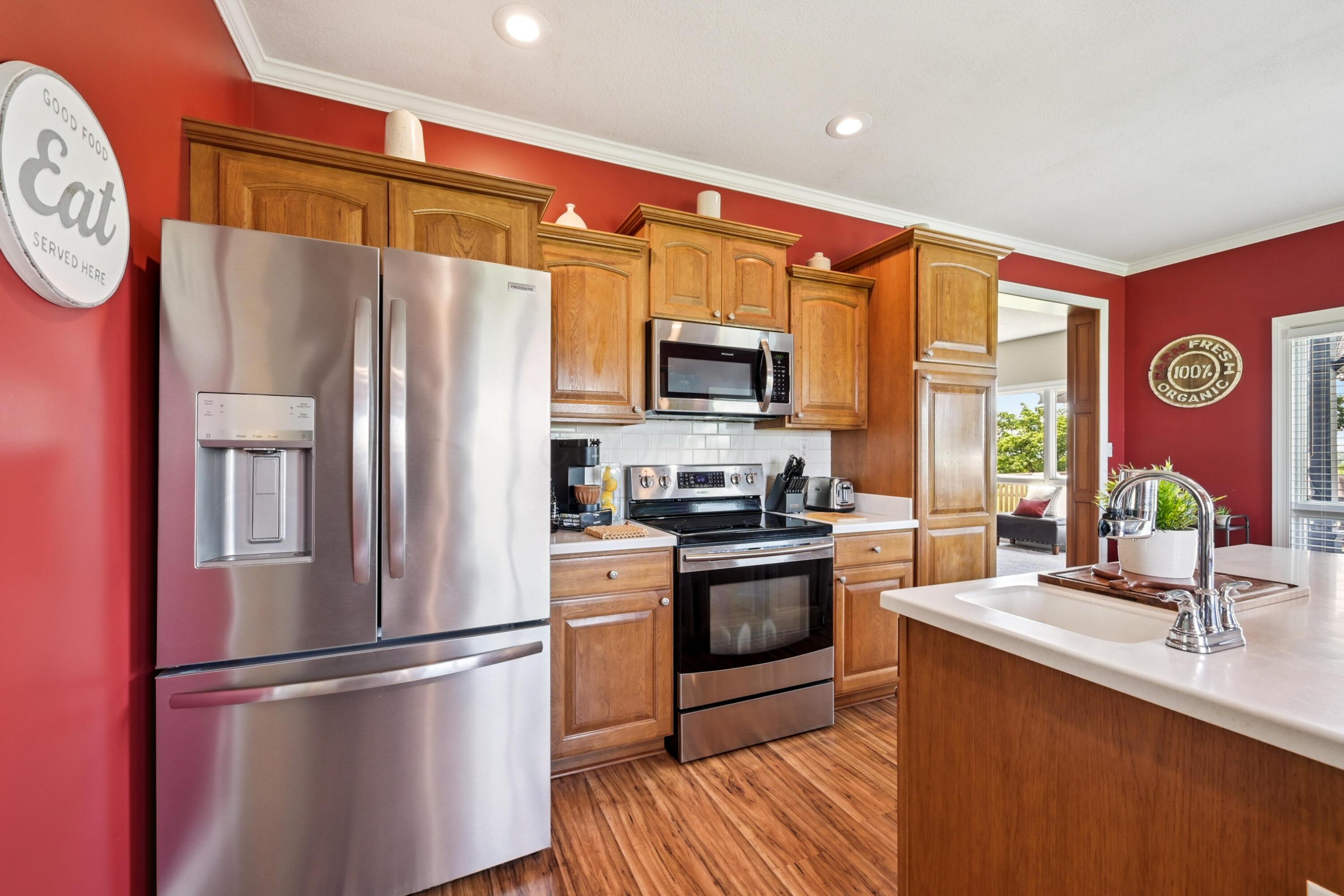 564 National Road Southeast Hebron, OH 43025 - Photo 22 of 106 Kitchen