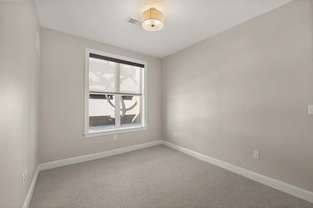 $555,000 | 99 Foundry Place, Unit 207, Portsmouth, NH 03801