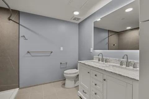 $555,000 | 99 Foundry Place, Unit 207, Portsmouth, NH 03801