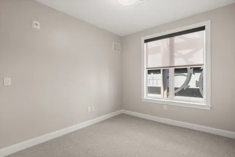 $555,000 | 99 Foundry Place, Unit 207, Portsmouth, NH 03801