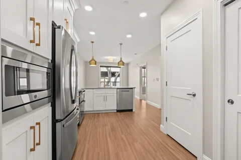 $555,000 | 99 Foundry Place, Unit 207, Portsmouth, NH 03801