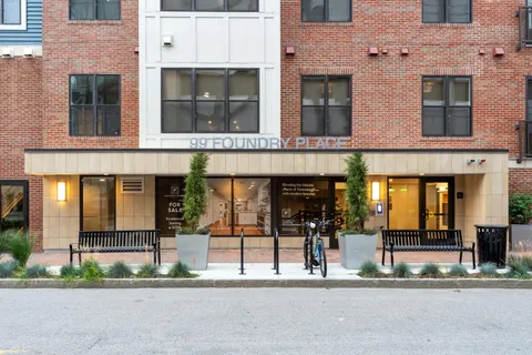 $555,000 | 99 Foundry Place, Unit 207, Portsmouth, NH 03801