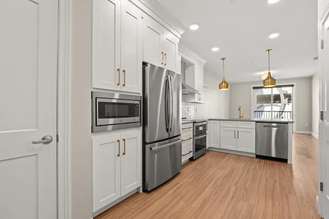 $555,000 | 99 Foundry Place, Unit 207, Portsmouth, NH 03801