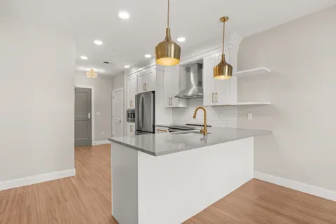 $555,000 | 99 Foundry Place, Unit 207, Portsmouth, NH 03801