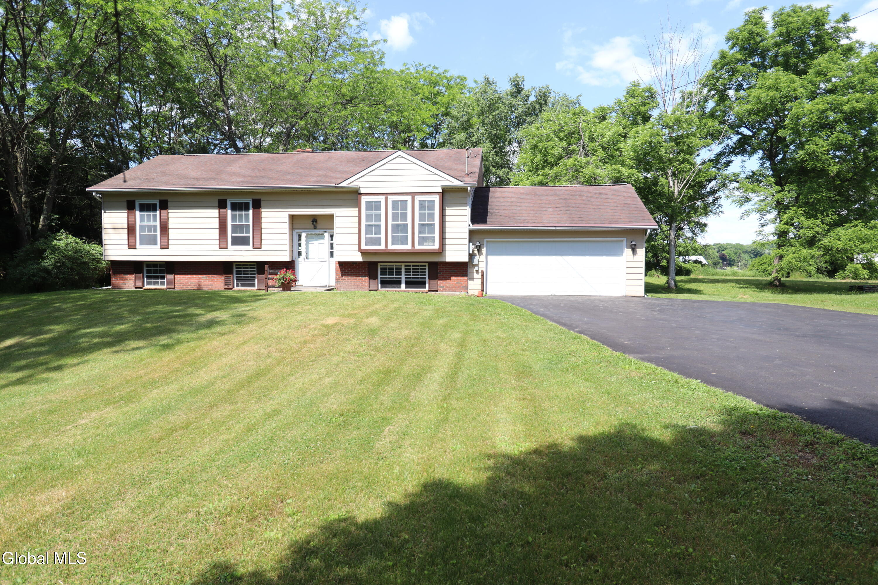 52 Biechman Road Coeymans, NY 12143 - Photo 1 of 50 IMG_0648