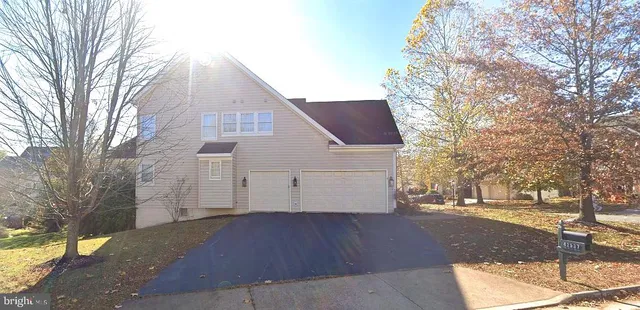 $1,049,000 | 42937 Brookridge Court, Leesburg, VA 20176