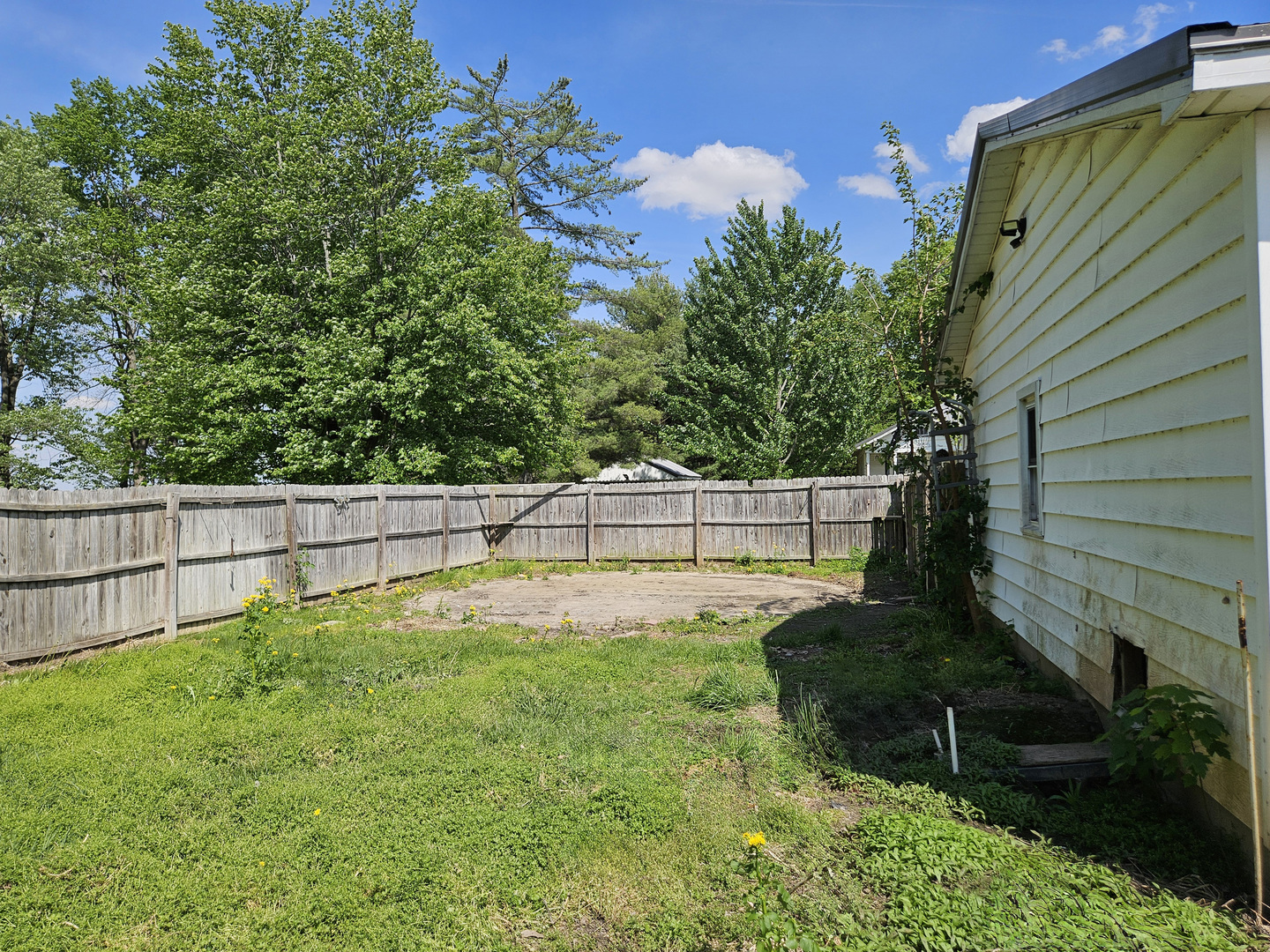 120 East Wayne Street Geff, IL 62842 - Photo 8 of 28