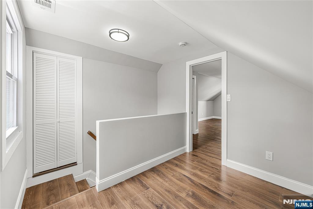 429 Wheatsheaf Road Roselle, NJ 07203 - Photo 24 of 39