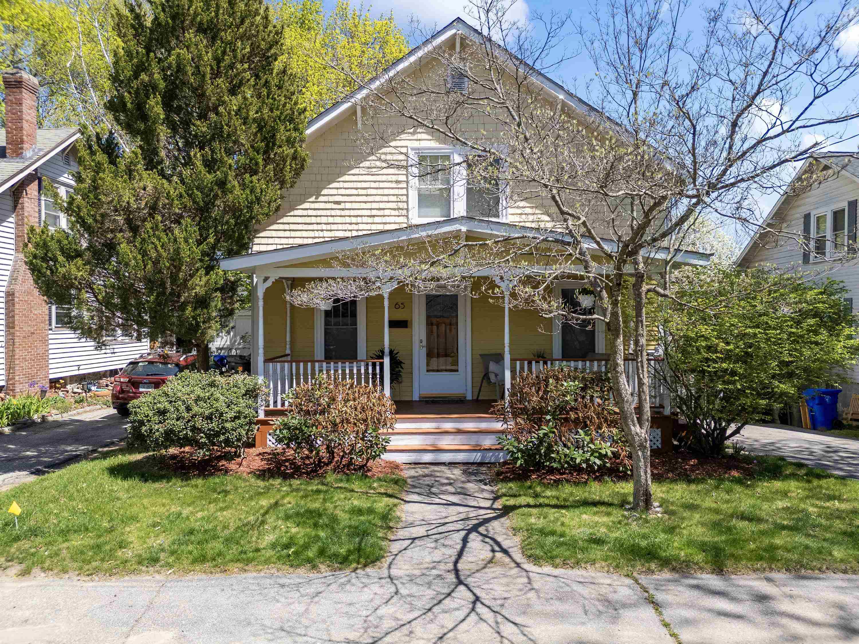 65 Ray Street Manchester, NH 03104 - Photo 4 of 60