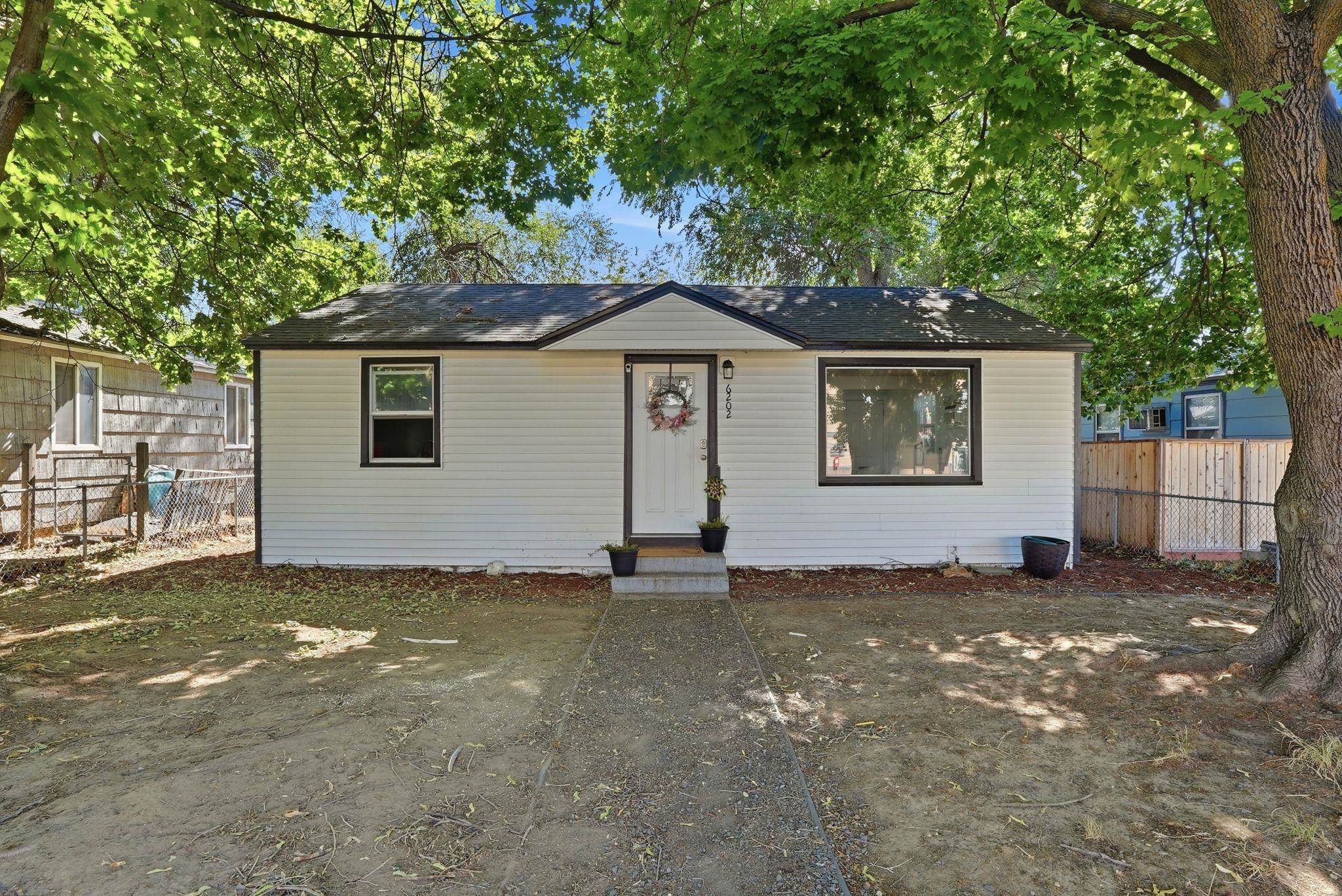 6202 North Astor Street Spokane, WA 99208 - Photo 1 of 24