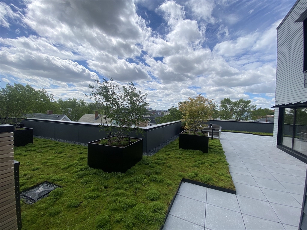 154 Broadway, Unit 210 Somerville, MA 02145 - Photo 27 of 35