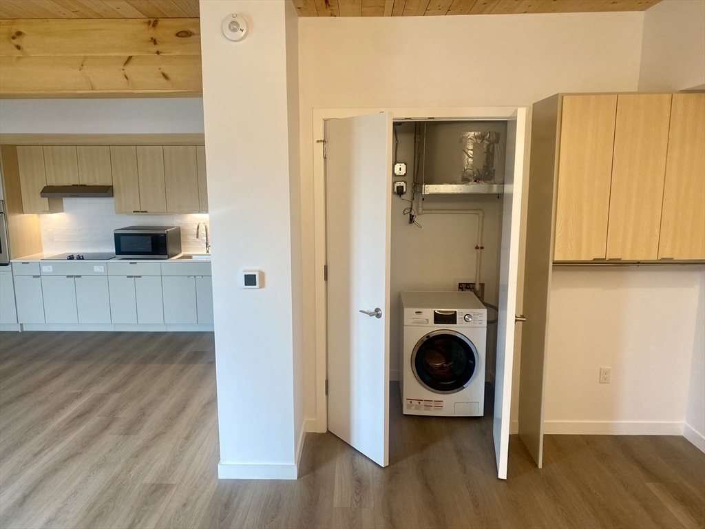 154 Broadway, Unit 210 Somerville, MA 02145 - Photo 7 of 35