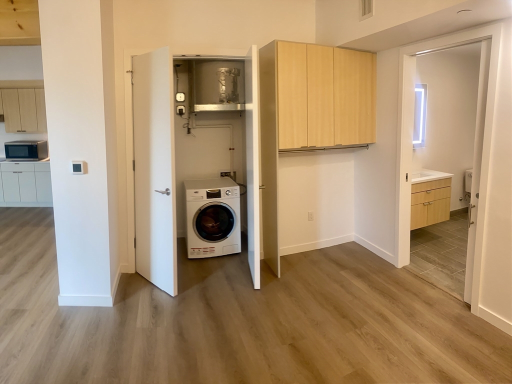 154 Broadway, Unit 210 Somerville, MA 02145 - Photo 8 of 35