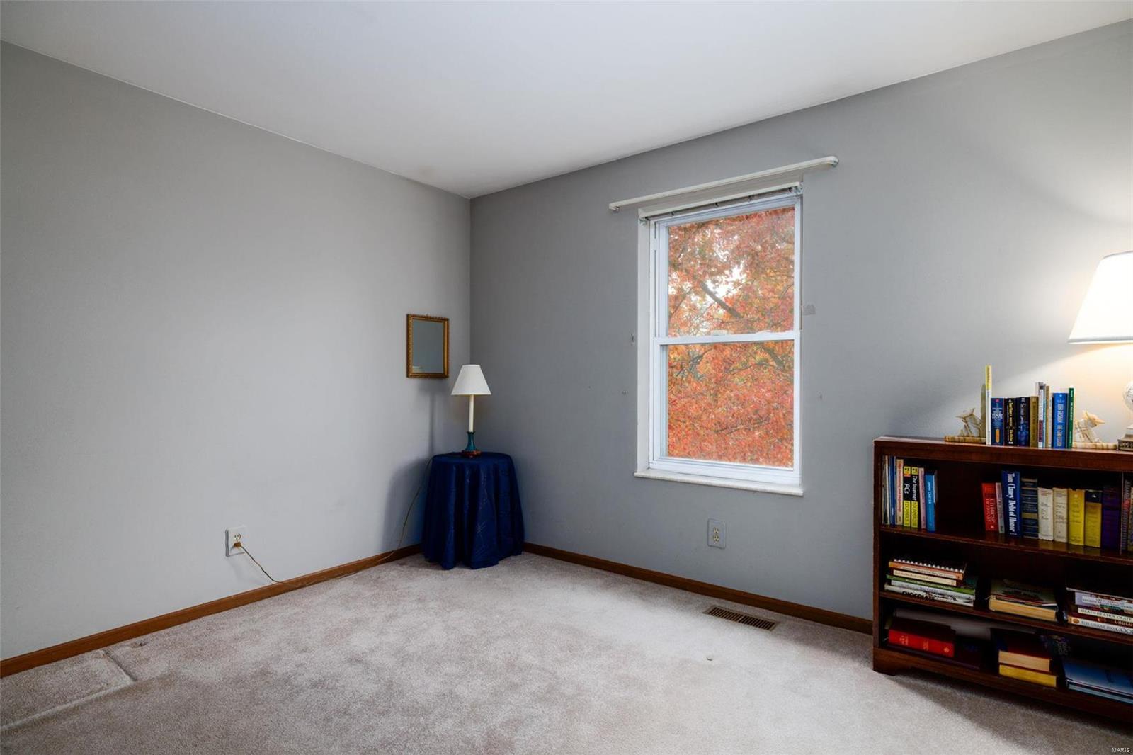 2560 Union Road St. Louis, MO 63125 - Photo 16 of 27 Gallery Image 16
