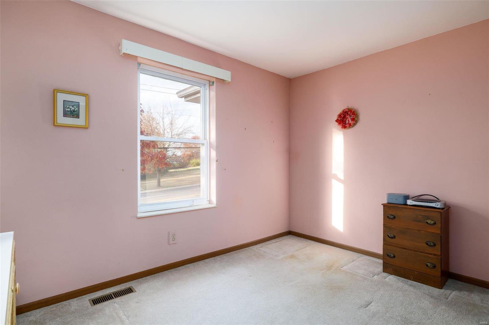 2560 Union Road St. Louis, MO 63125 - Photo 19 of 27 Gallery Image 19