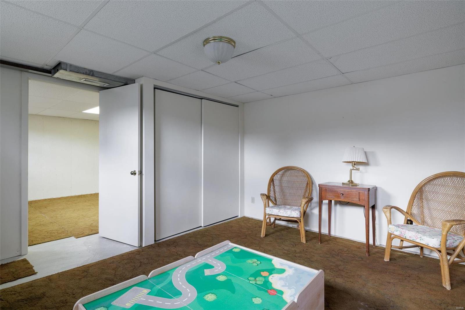 2560 Union Road St. Louis, MO 63125 - Photo 24 of 27 Gallery Image 24